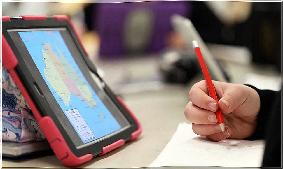 Classroom of an institute in which the BYOD model is used.