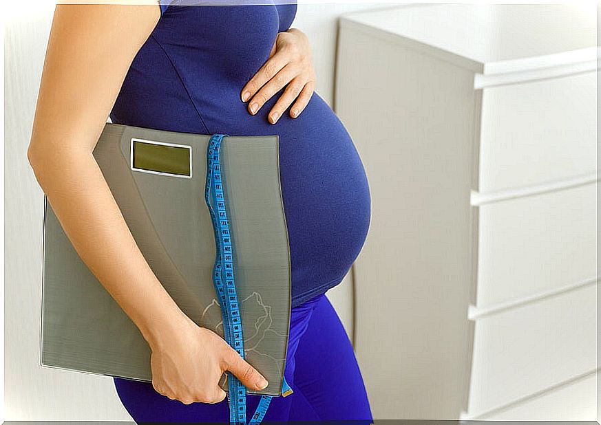 Complications arising from gaining excess weight during pregnancy