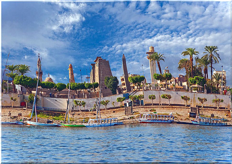 The Nile River to discover Egypt through children's literature.