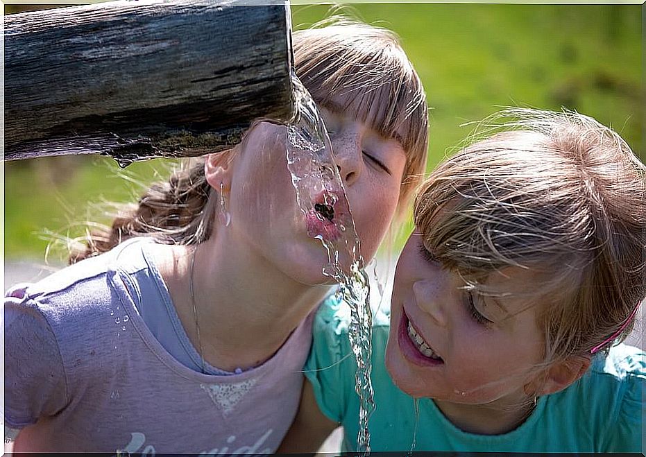 How to relieve the effects of heat on children